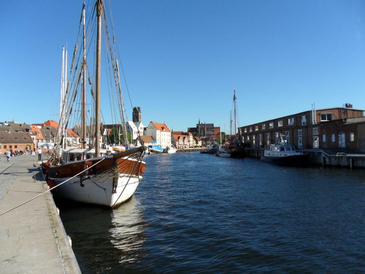 Seestern Am Hafen Mit Balkon - Abc139 By Abcwismar Wismar Exterior photo